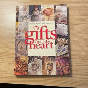 Better Homes and Gardens Gifts from the Heart Volume 1 Book